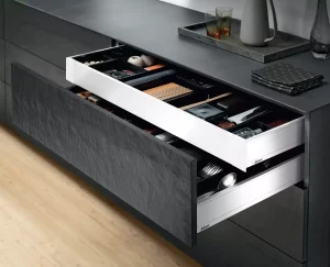 ray hộp âm Blum Legrabox pure IM màu trắng